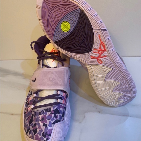 Nike Kyrie 6 AI Asia Grape Purple Men Sz 16 - Picture 8 of 10